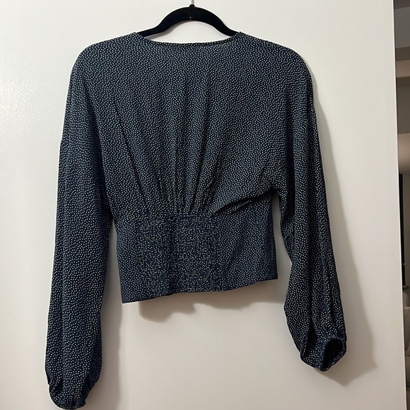 Balloon sleeve abercombie polka dot top with button detail - Picture 5 of 5